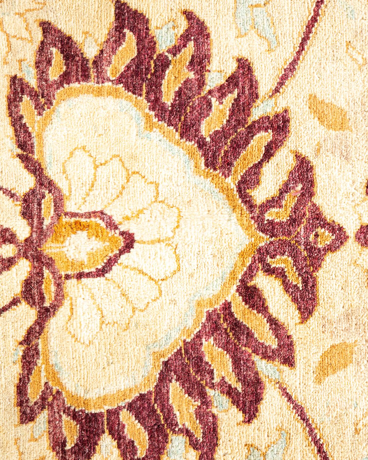 XXIe siècle et contemporain Tapis traditionnel Mogul ivoire unique en son genre fabriqué à la main en vente