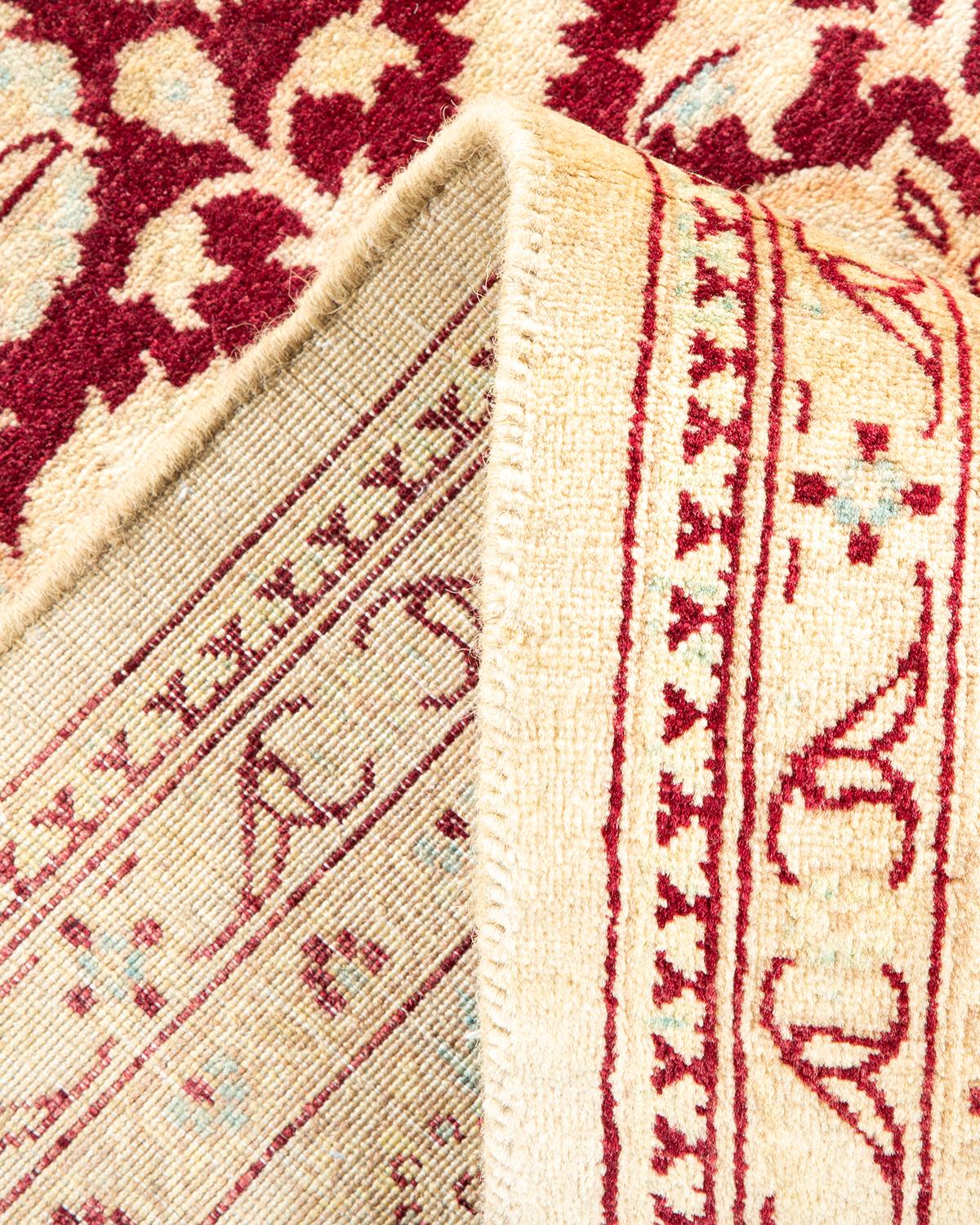 Pakistano Tappeto tradizionale Mogul Ivory, unico nel suo genere, realizzato a mano in vendita
