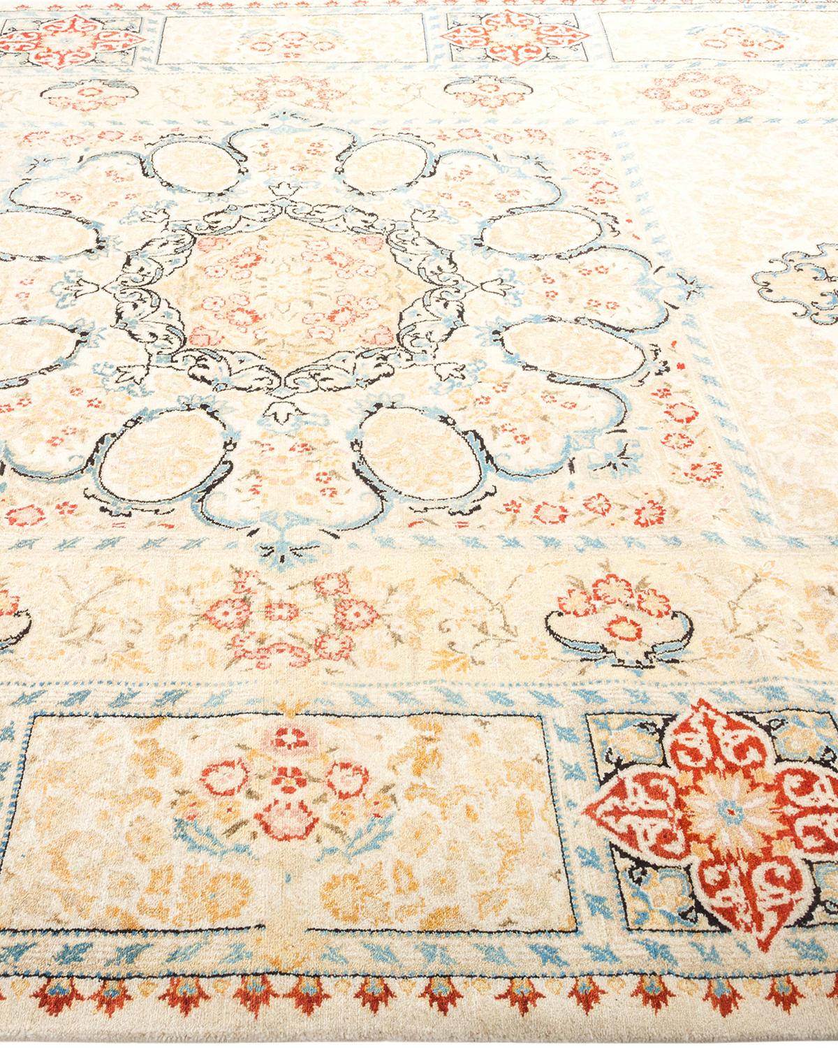 Alfombra tradicional única Hand Made Mogul marfil en Nuevo estado para la venta en Norwalk, CT