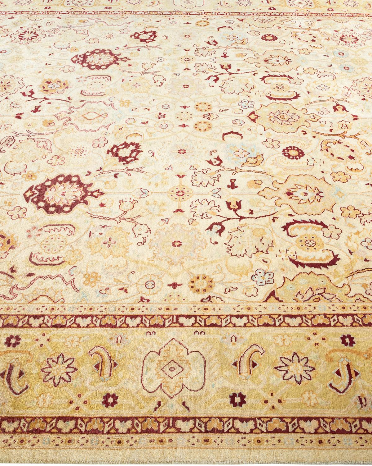 One-of-a-kind Hand Made Traditional Mogul Ivory Area Rug In New Condition For Sale In Norwalk, CT