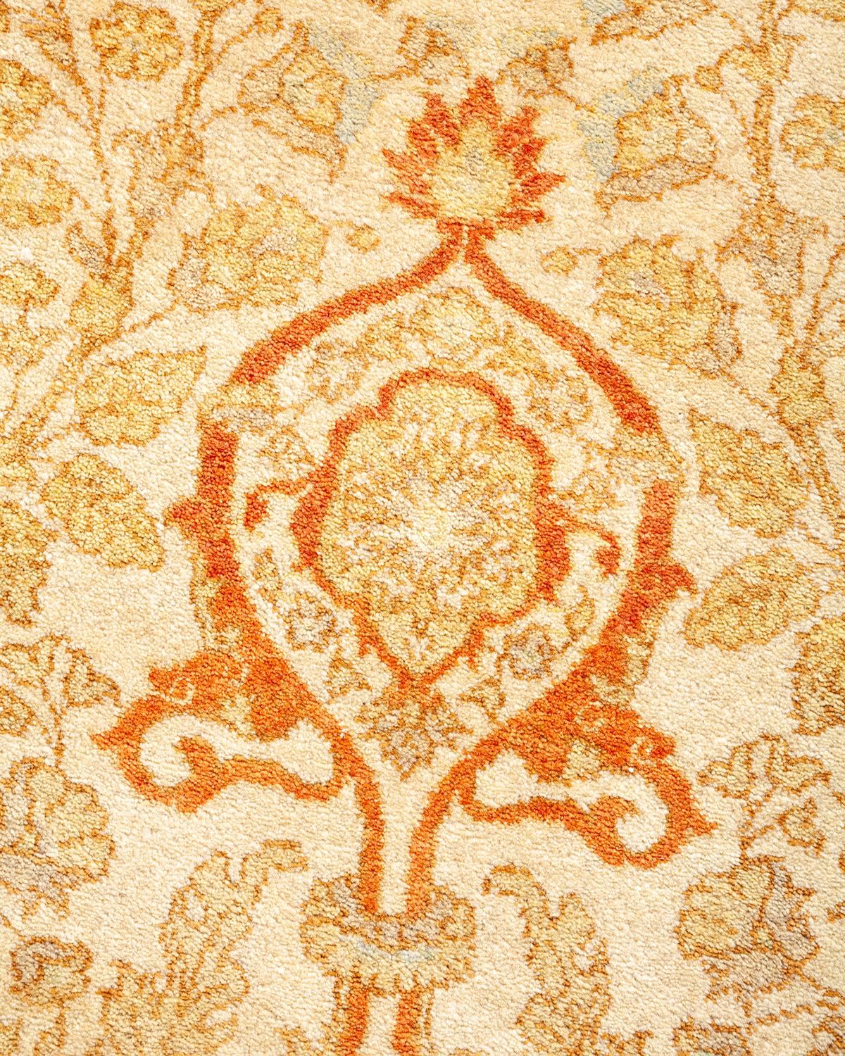 XXIe siècle et contemporain Tapis traditionnel Mogul ivoire unique en son genre fabriqué à la main en vente