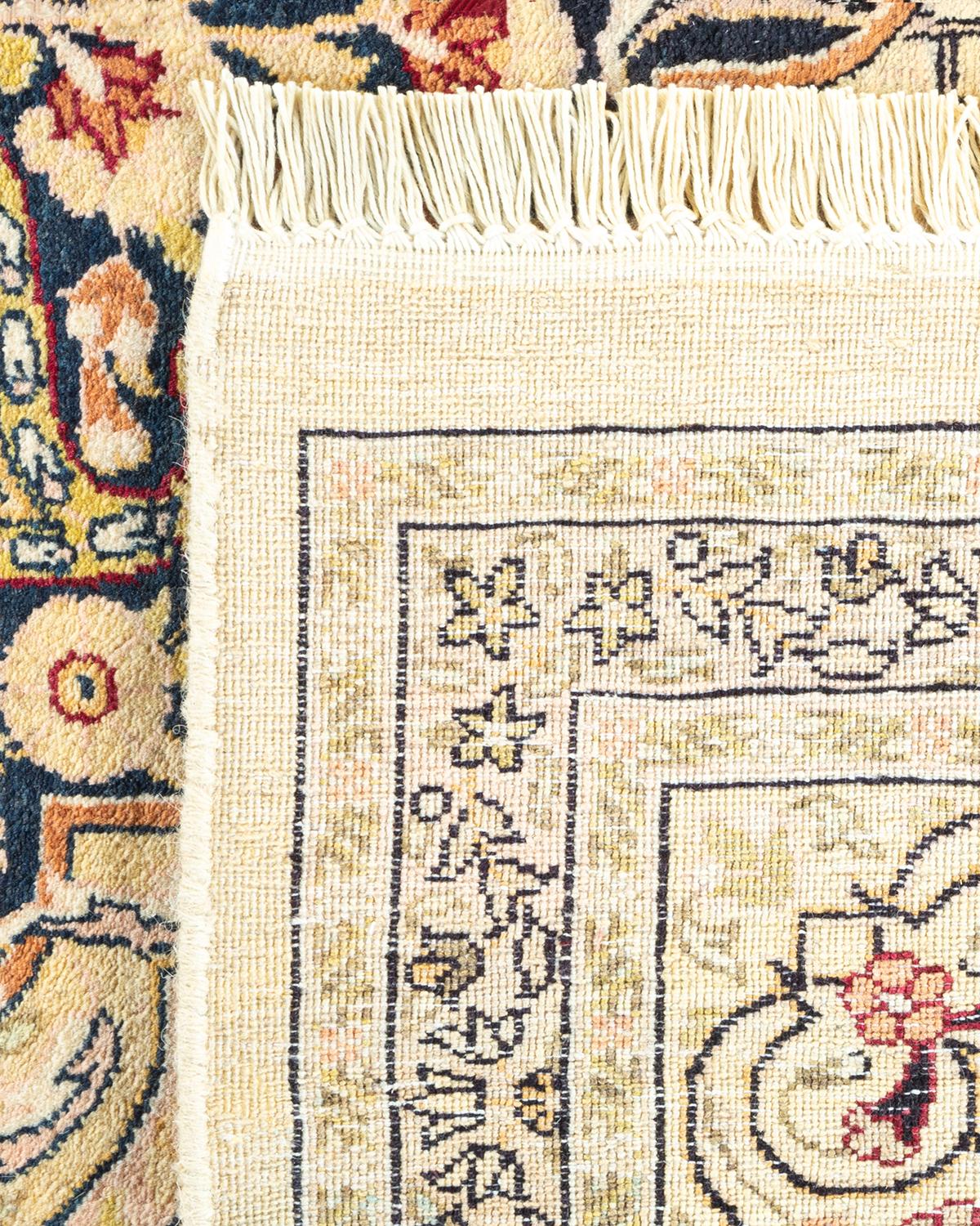Noué à la main Tapis traditionnel ivoire Mogul unique en son genre fabriqué à la main en vente