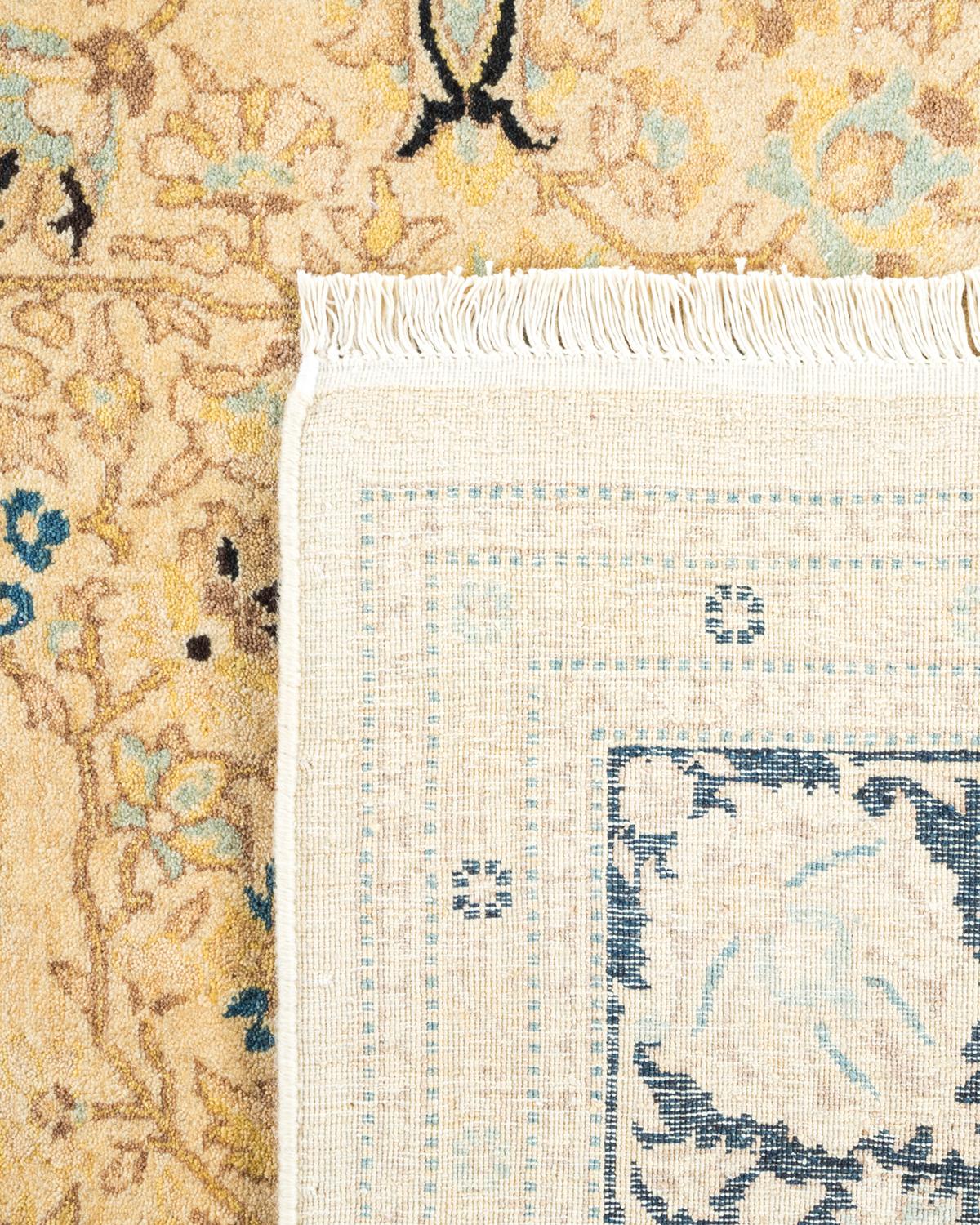 Noué à la main Tapis traditionnel ivoire Mogul unique en son genre fabriqué à la main en vente