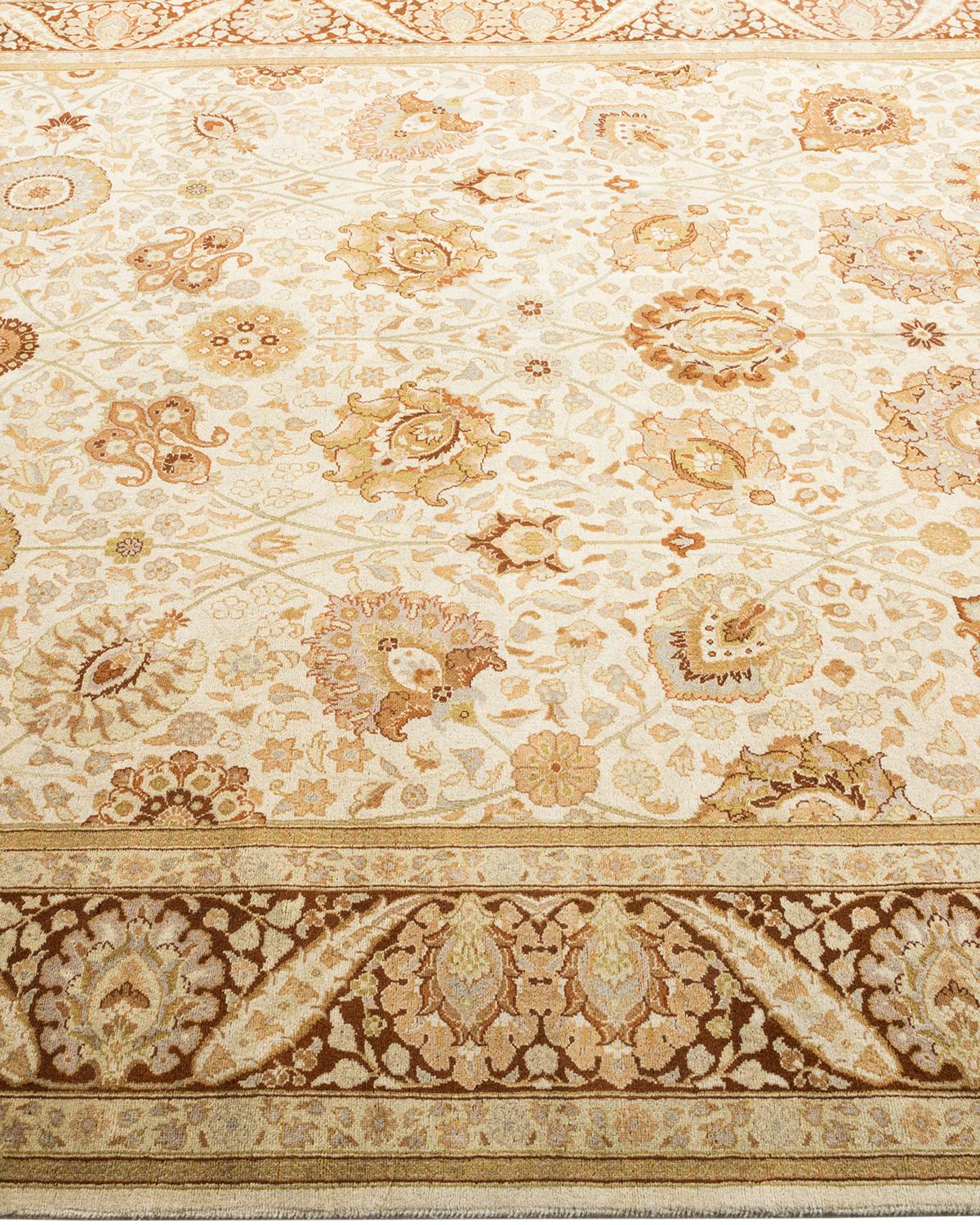 Las alfombras de la colección Mogul, con sus colores discretos y sus diseños en toda la superficie, aportarán una sofisticación atemporal a cualquier habitación. Influenciadas por un espectro de diseños turcos, indios y persas, los artesanos que