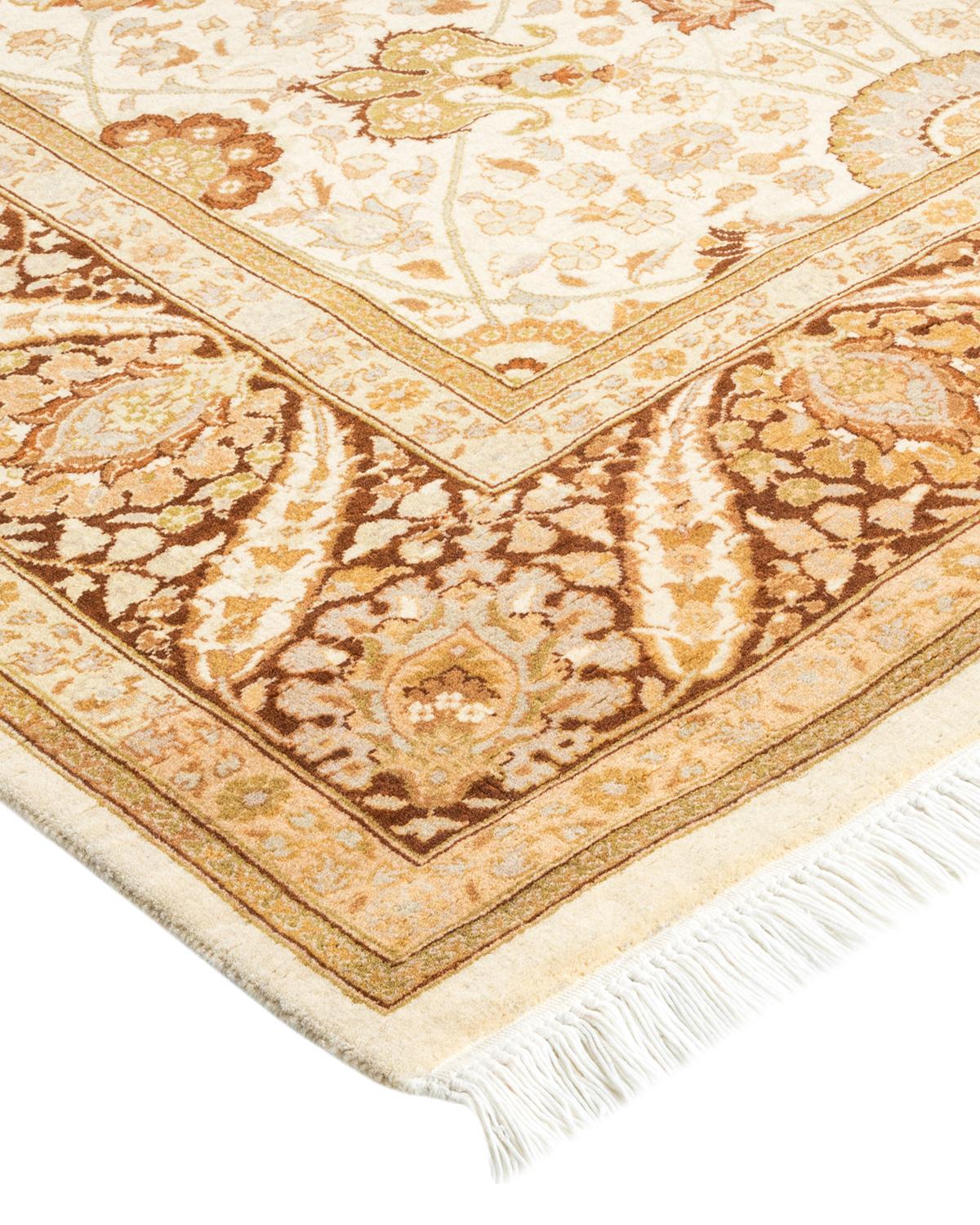 Alfombra tradicional única Hand Made Mogul marfil Pakistaní en venta