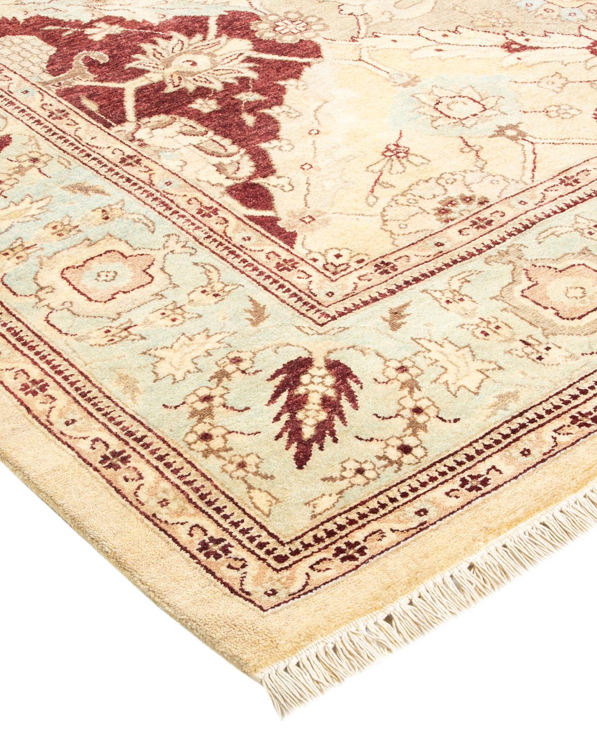 Tappeto tradizionale Mogul Ivory, unico nel suo genere, realizzato a mano in vendita 1