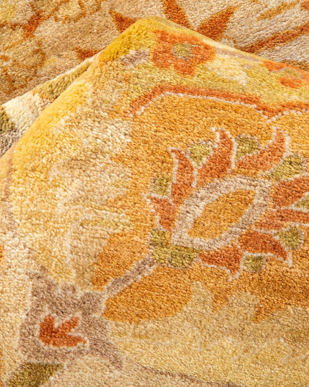 Pakistanais Tapis traditionnel ivoire Mogul unique en son genre fabriqué à la main en vente