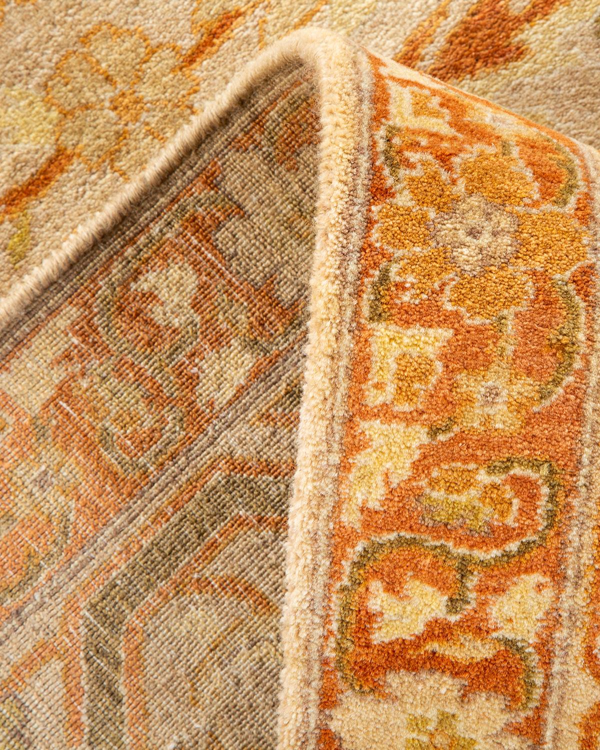 Noué à la main Tapis traditionnel ivoire Mogul unique en son genre fabriqué à la main en vente