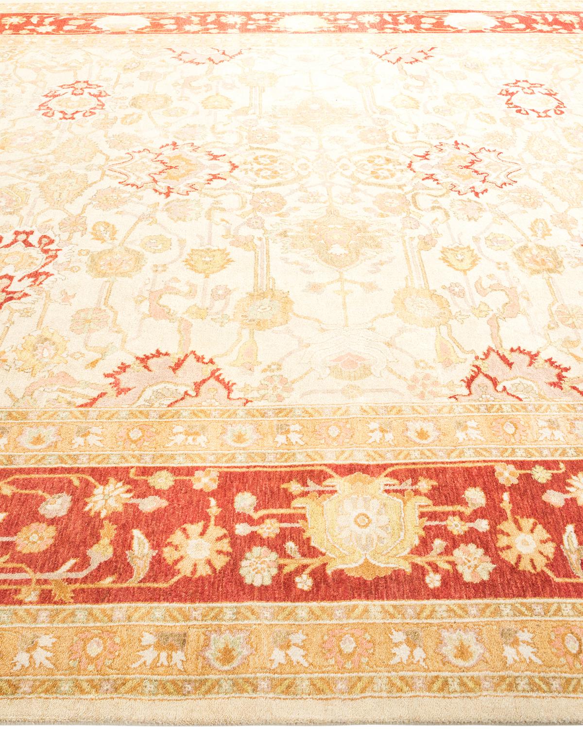 Alfombra tradicional única Hand Made Mogul Marfil en Nuevo estado para la venta en Norwalk, CT