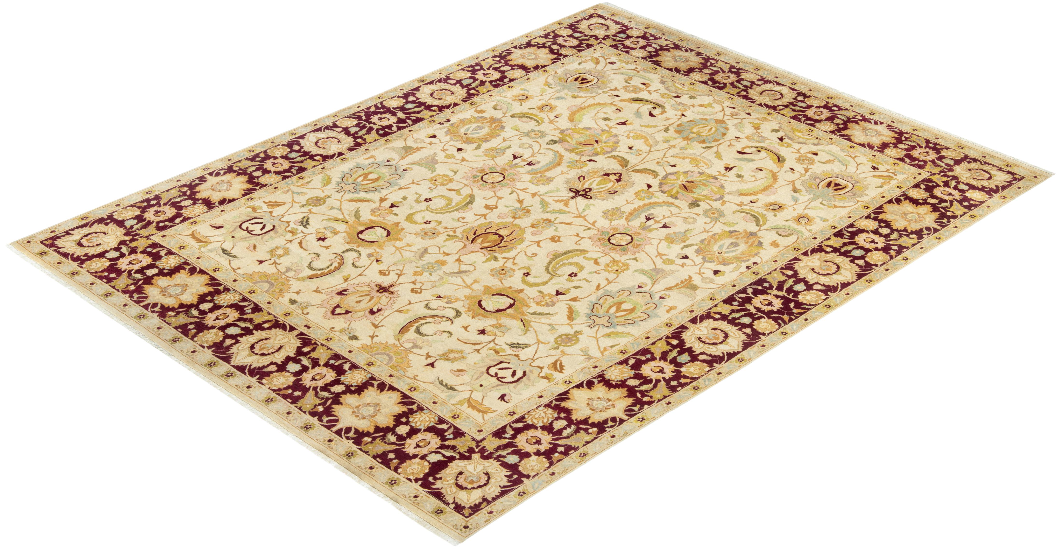 Las alfombras de la colección Mogul, con sus colores discretos y sus diseños en toda la superficie, aportarán una sofisticación atemporal a cualquier habitación. Influenciadas por un espectro de diseños turcos, indios y persas, los artesanos que