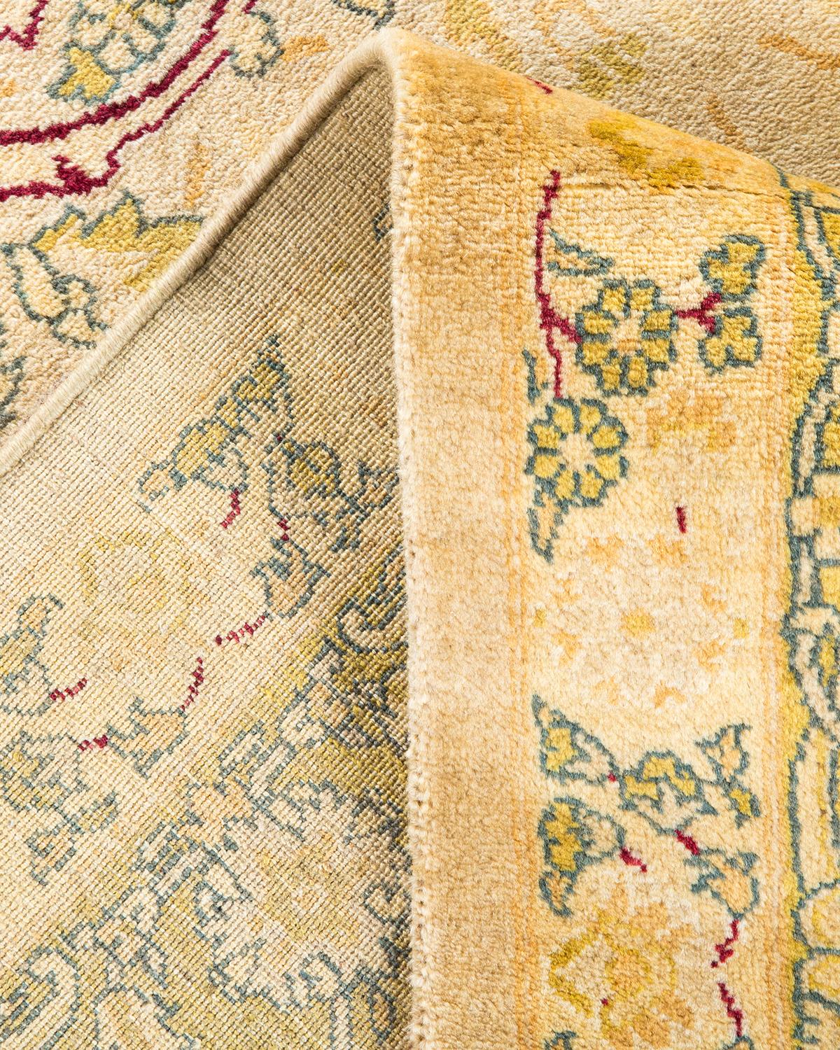 Pakistano Tappeto d'area tradizionale Mogul avorio, unico nel suo genere, realizzato a mano in vendita