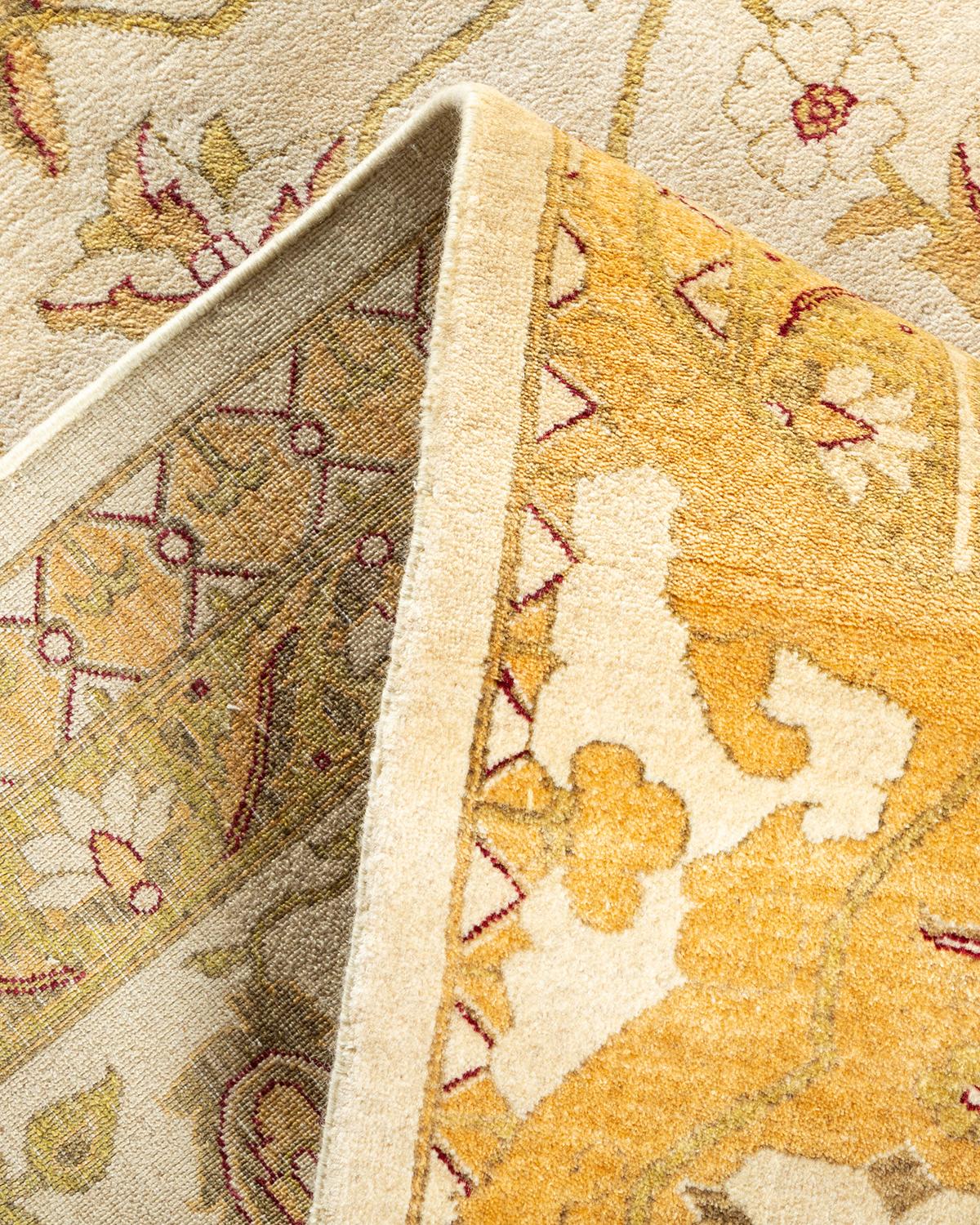 Pakistano Tappeto d'area tradizionale Mogul avorio, unico nel suo genere, realizzato a mano in vendita