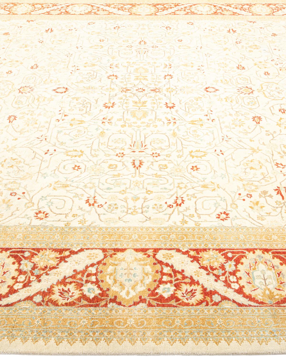 Tappeto tradizionale Mogul Ivory, unico nel suo genere, realizzato a mano In condizioni Nuovo in vendita a Norwalk, CT