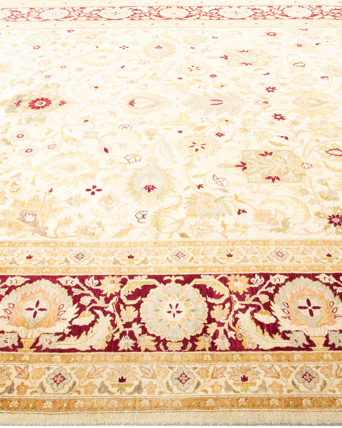 Alfombra tradicional única Hand Made Mogul marfil en Nuevo estado para la venta en Norwalk, CT