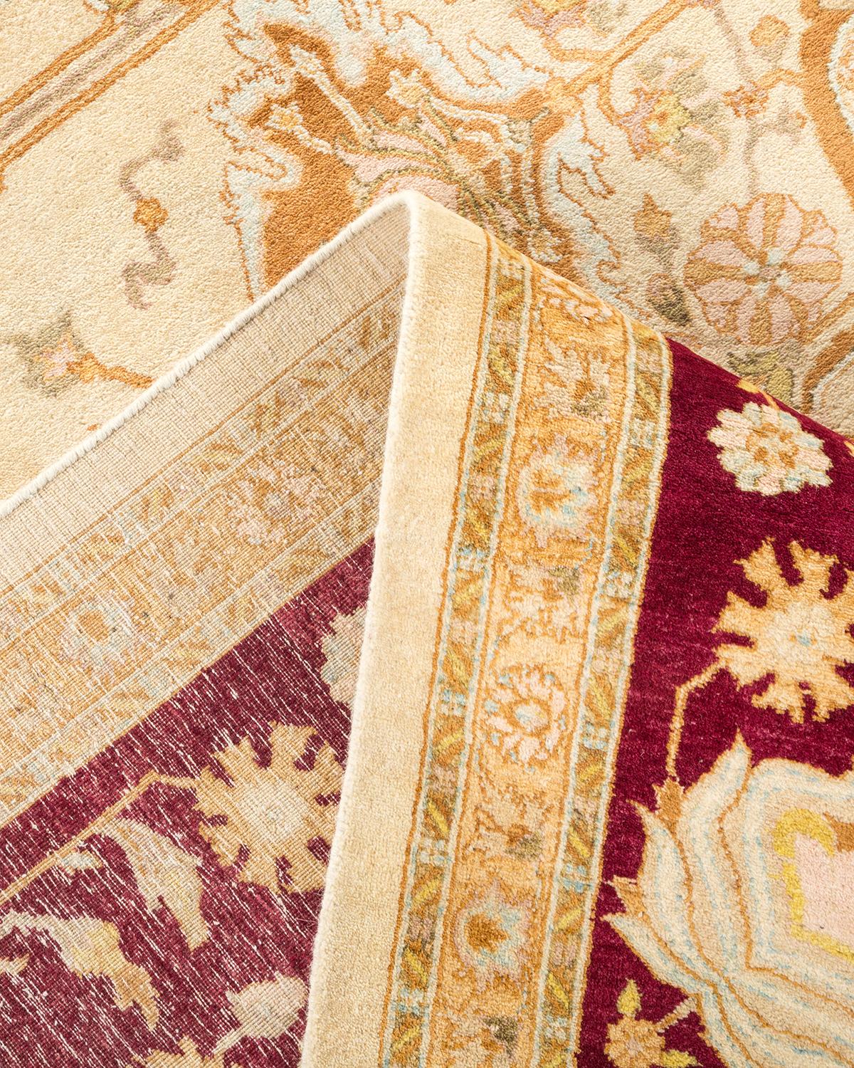 Pakistano Tappeto tradizionale Mogul Ivory, unico nel suo genere, realizzato a mano in vendita