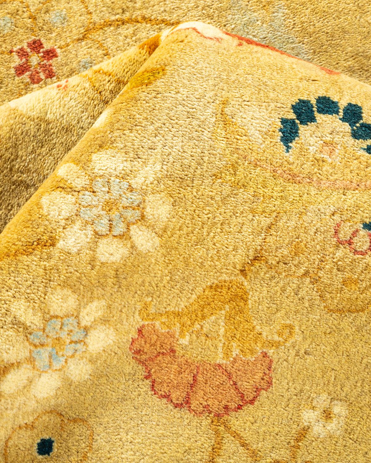 Autre Tapis traditionnel ivoire Mogul unique en son genre fabriqué à la main en vente