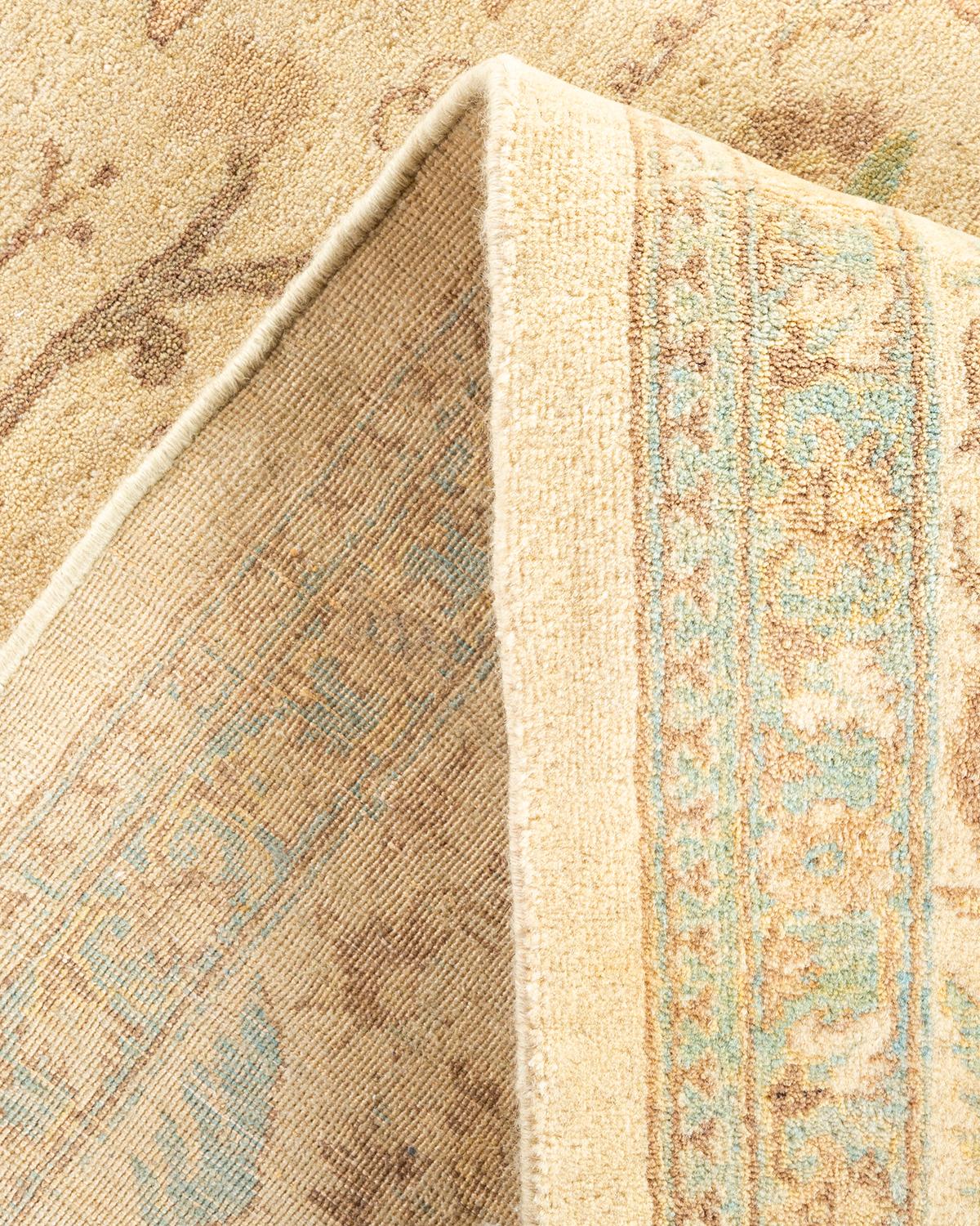 Pakistano Tappeto d'area tradizionale Mogul avorio, unico nel suo genere, realizzato a mano in vendita