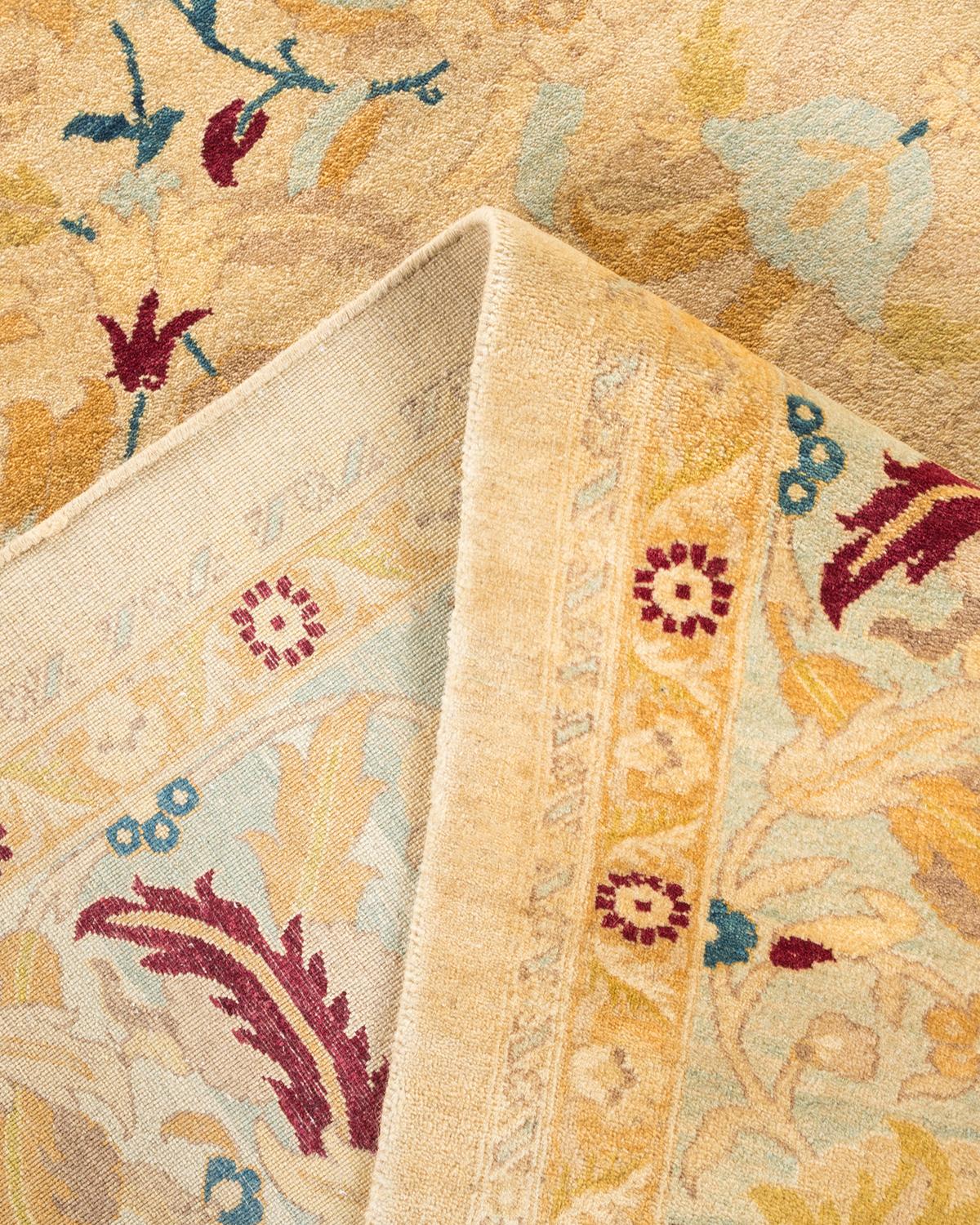 Pakistanais Tapis traditionnel ivoire Mogul unique en son genre fabriqué à la main en vente