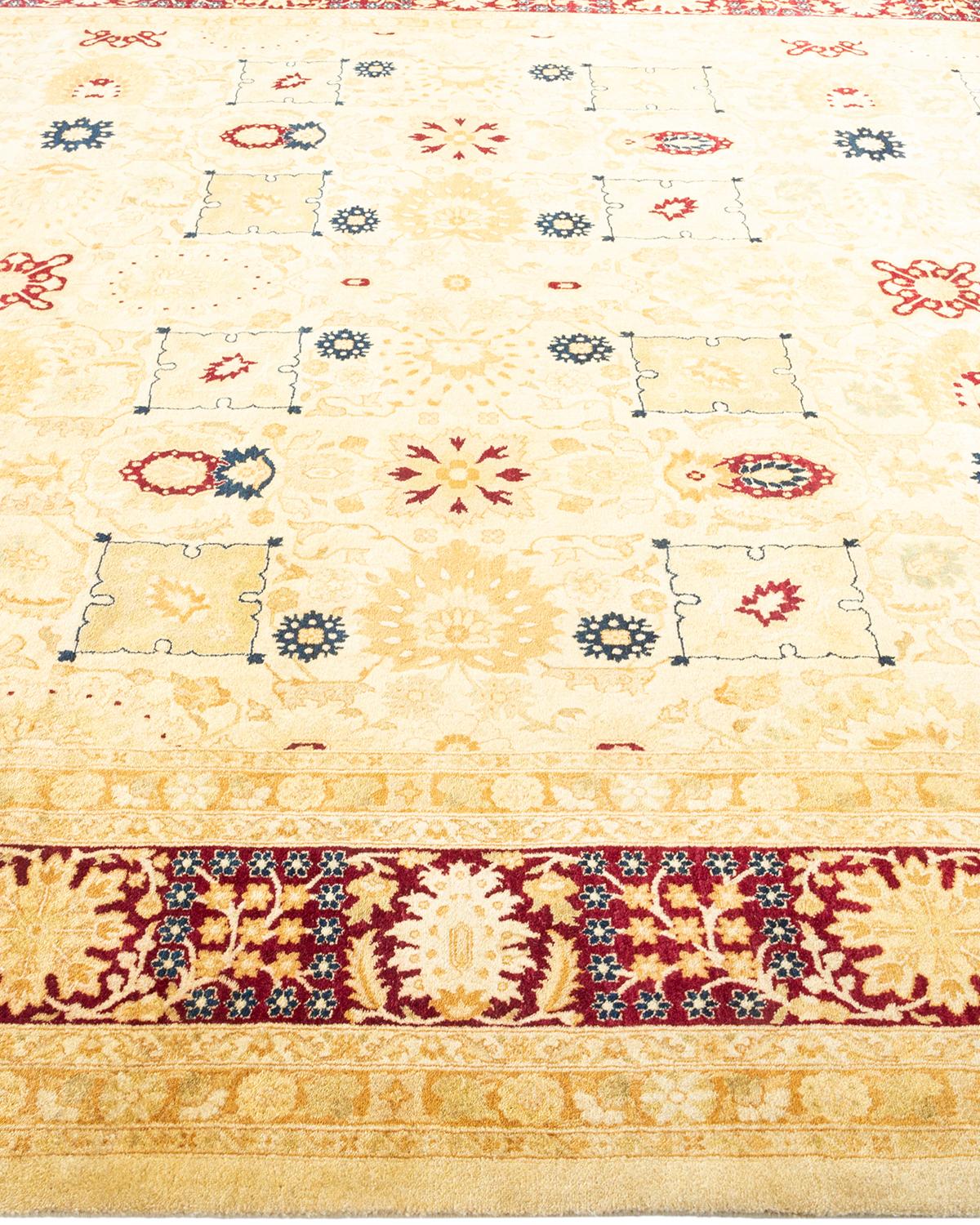 Tapis traditionnel ivoire Mogul unique en son genre fabriqué à la main Neuf - En vente à Norwalk, CT