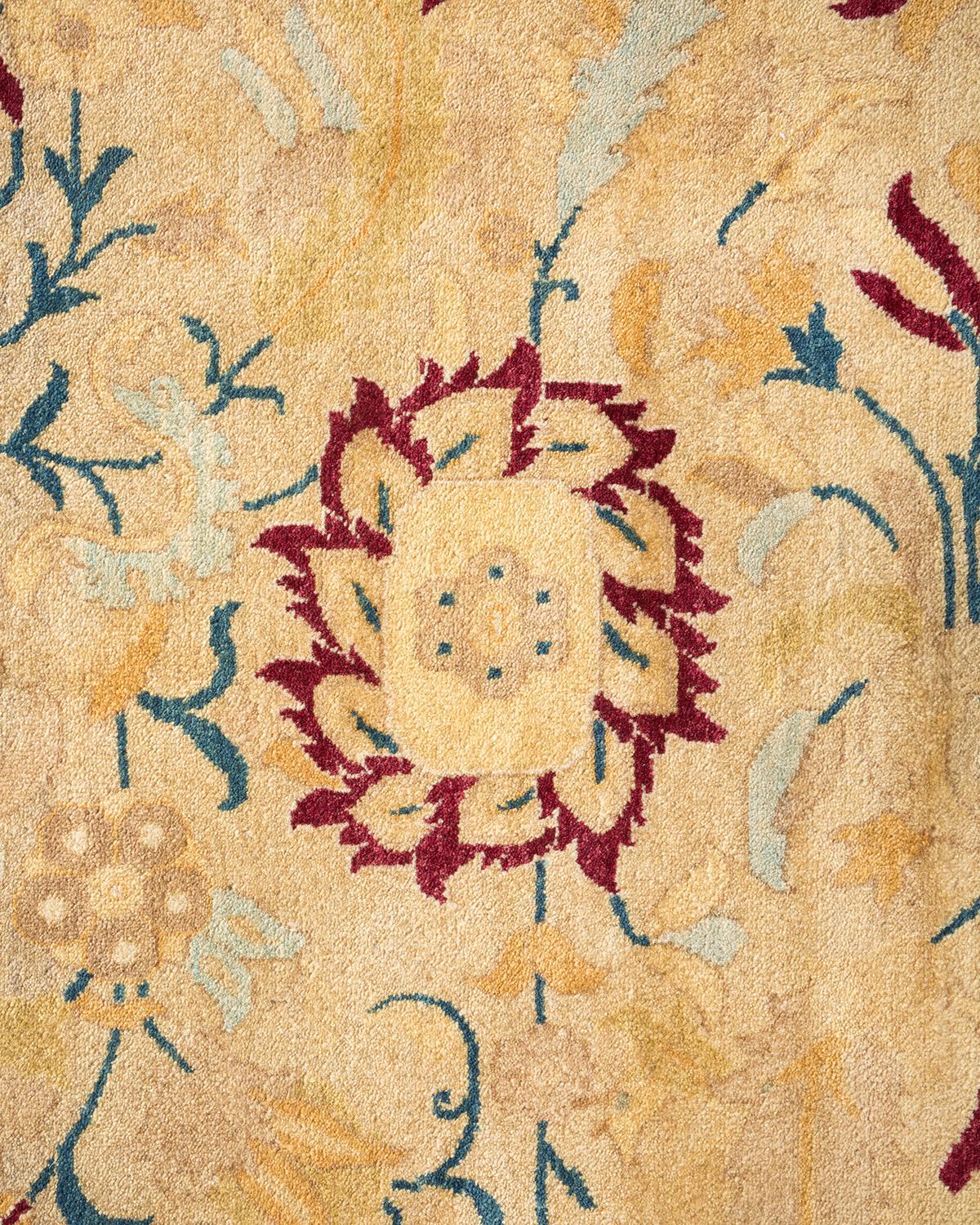 XXIe siècle et contemporain Tapis traditionnel ivoire Mogul unique en son genre fabriqué à la main en vente