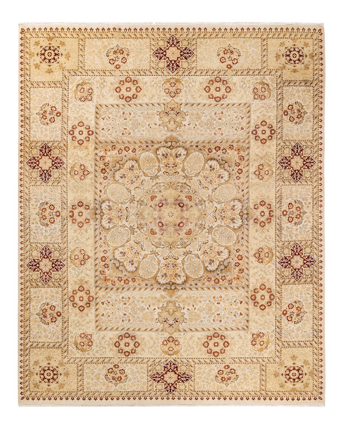 Autre Tapis traditionnel Mogul ivoire unique en son genre fabriqué à la main en vente