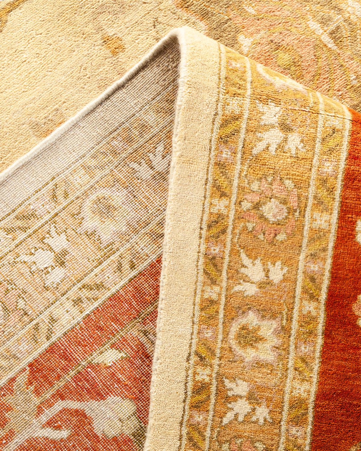 Pakistanais Tapis traditionnel ivoire Mogul unique en son genre fabriqué à la main en vente