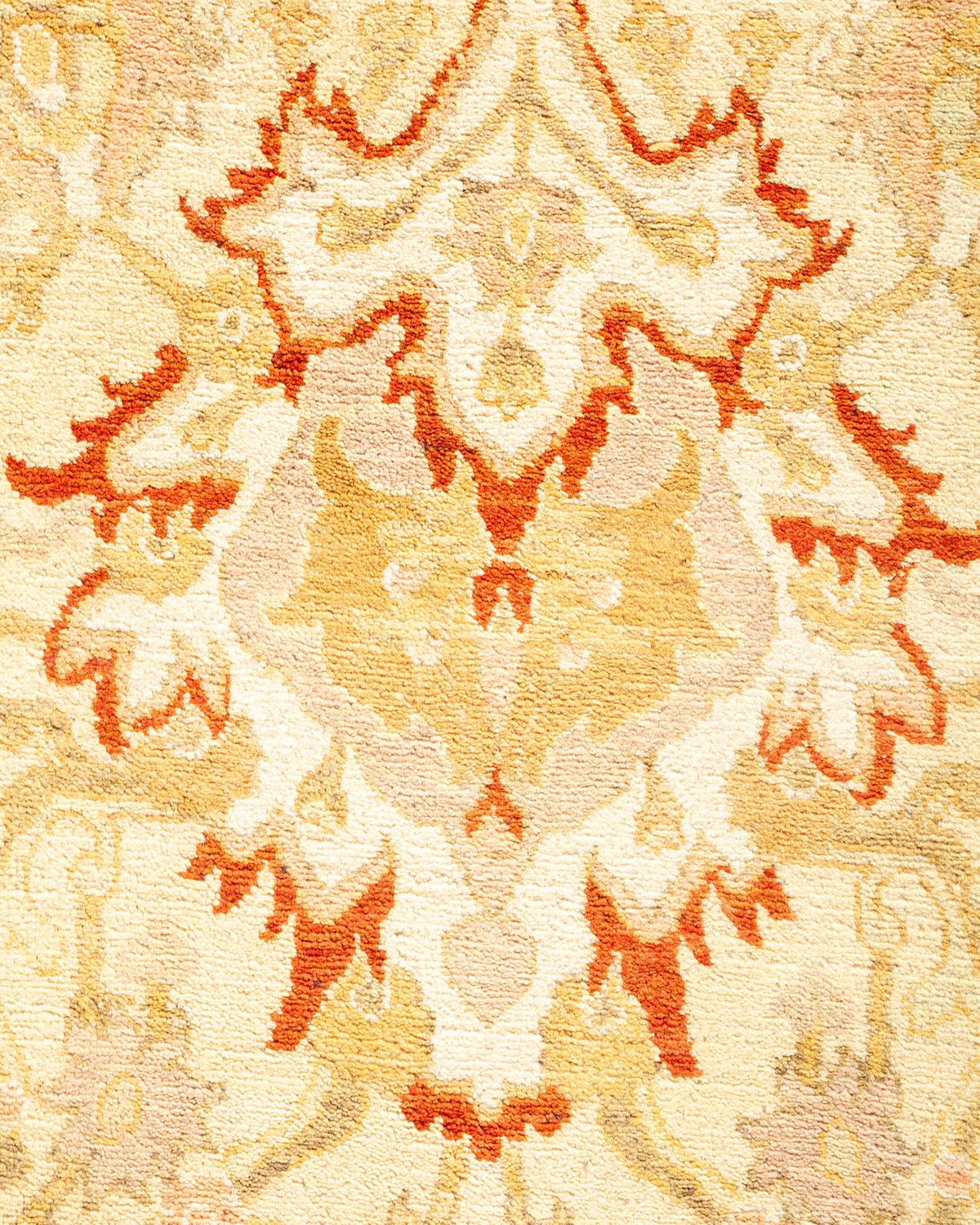 XXIe siècle et contemporain Tapis traditionnel ivoire Mogul unique en son genre fabriqué à la main en vente