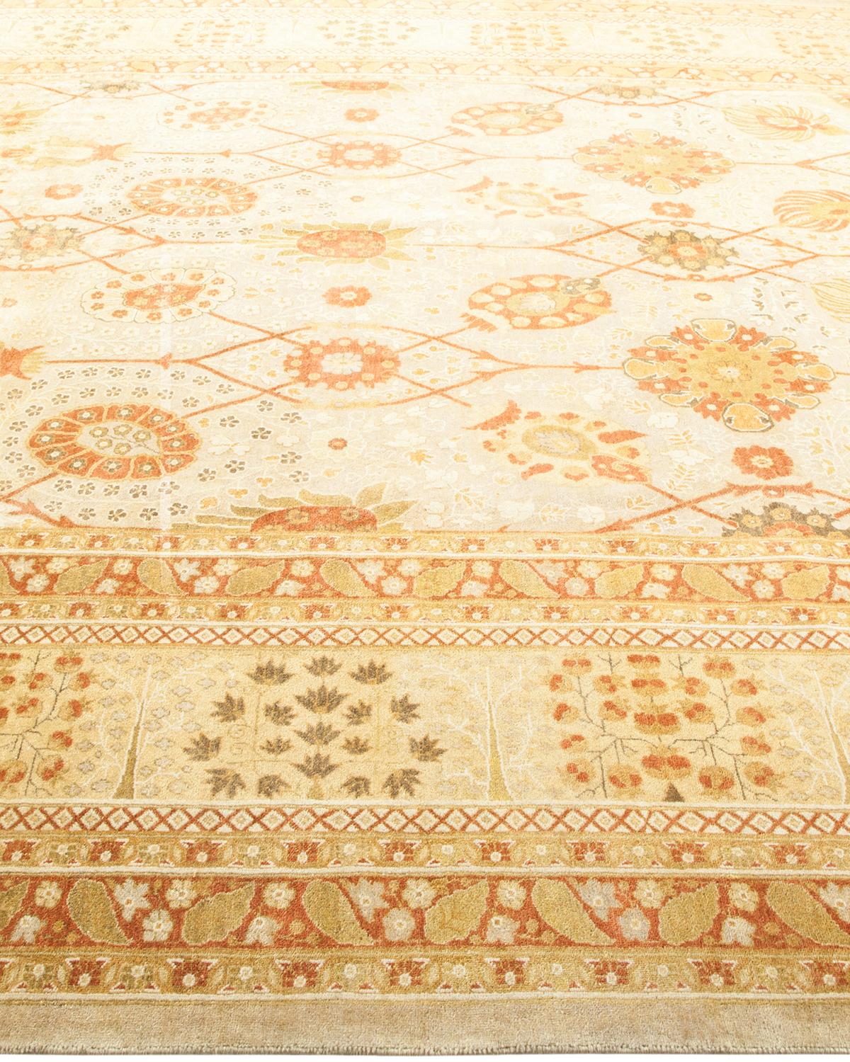 Tapis traditionnel ivoire Mogul unique en son genre fabriqué à la main Neuf - En vente à Norwalk, CT