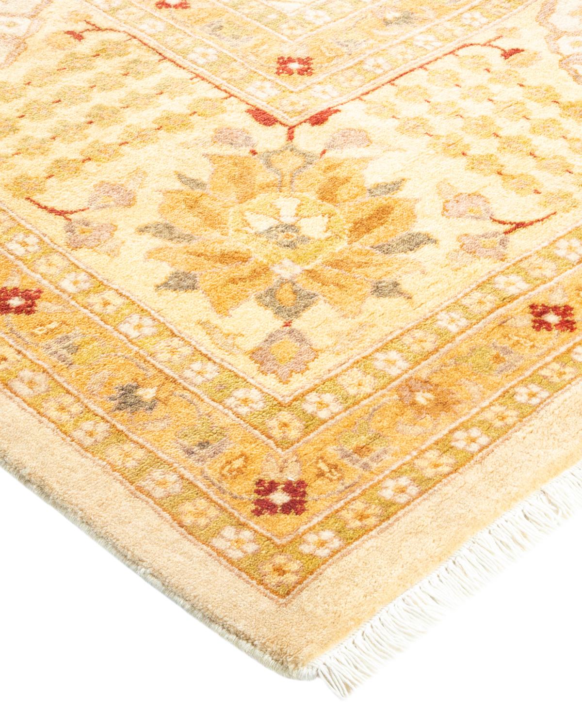 Laine Tapis traditionnel ivoire Mogul unique en son genre fabriqué à la main en vente