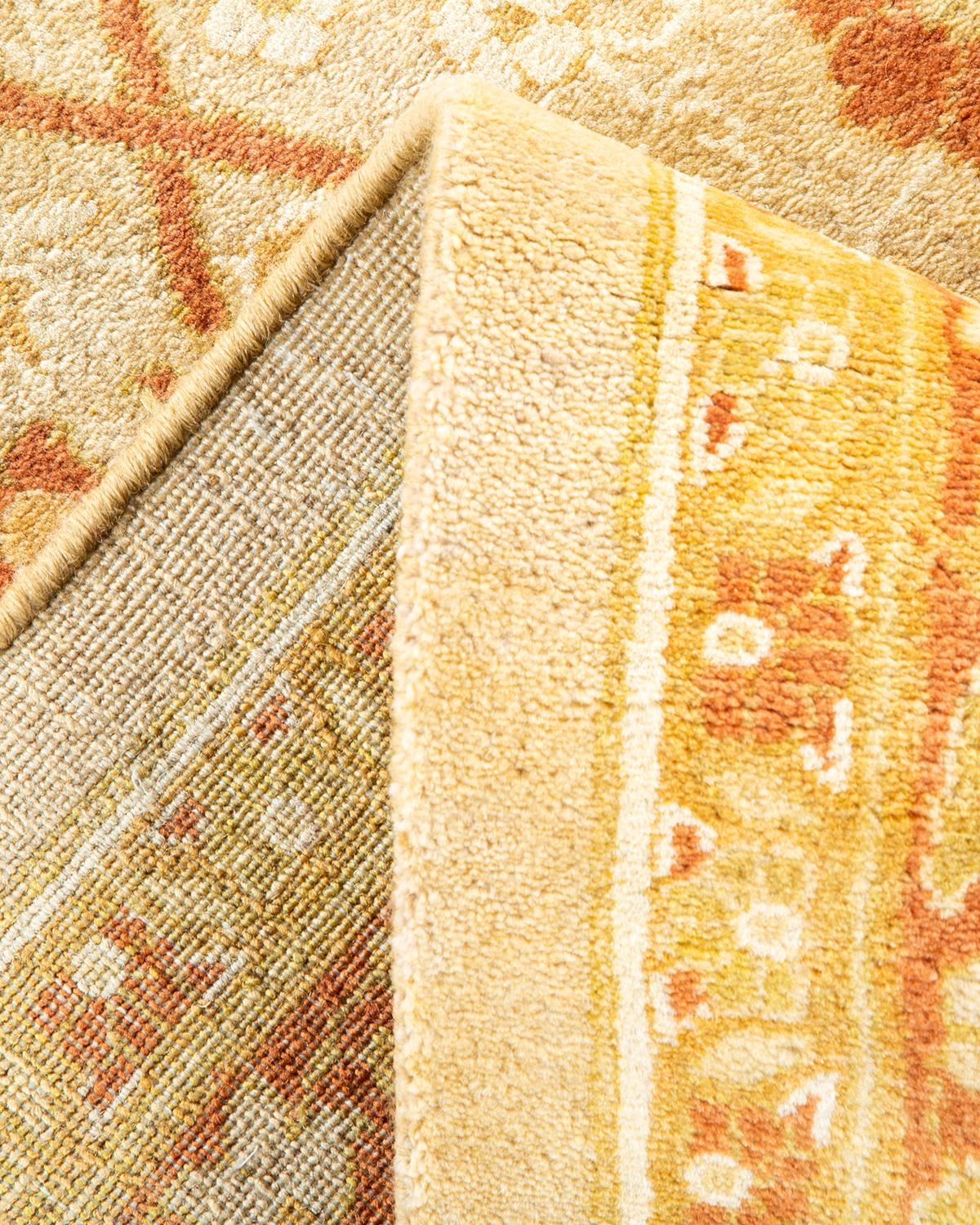 Pakistano Tappeto tradizionale Mogul Ivory, unico nel suo genere, realizzato a mano in vendita