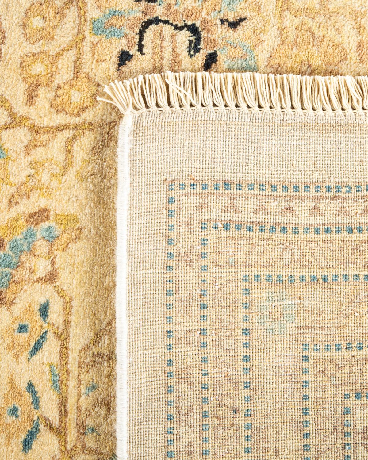 One-of-a-kind Hand Made Traditional Mogul Ivory Area Rug In New Condition For Sale In Norwalk, CT