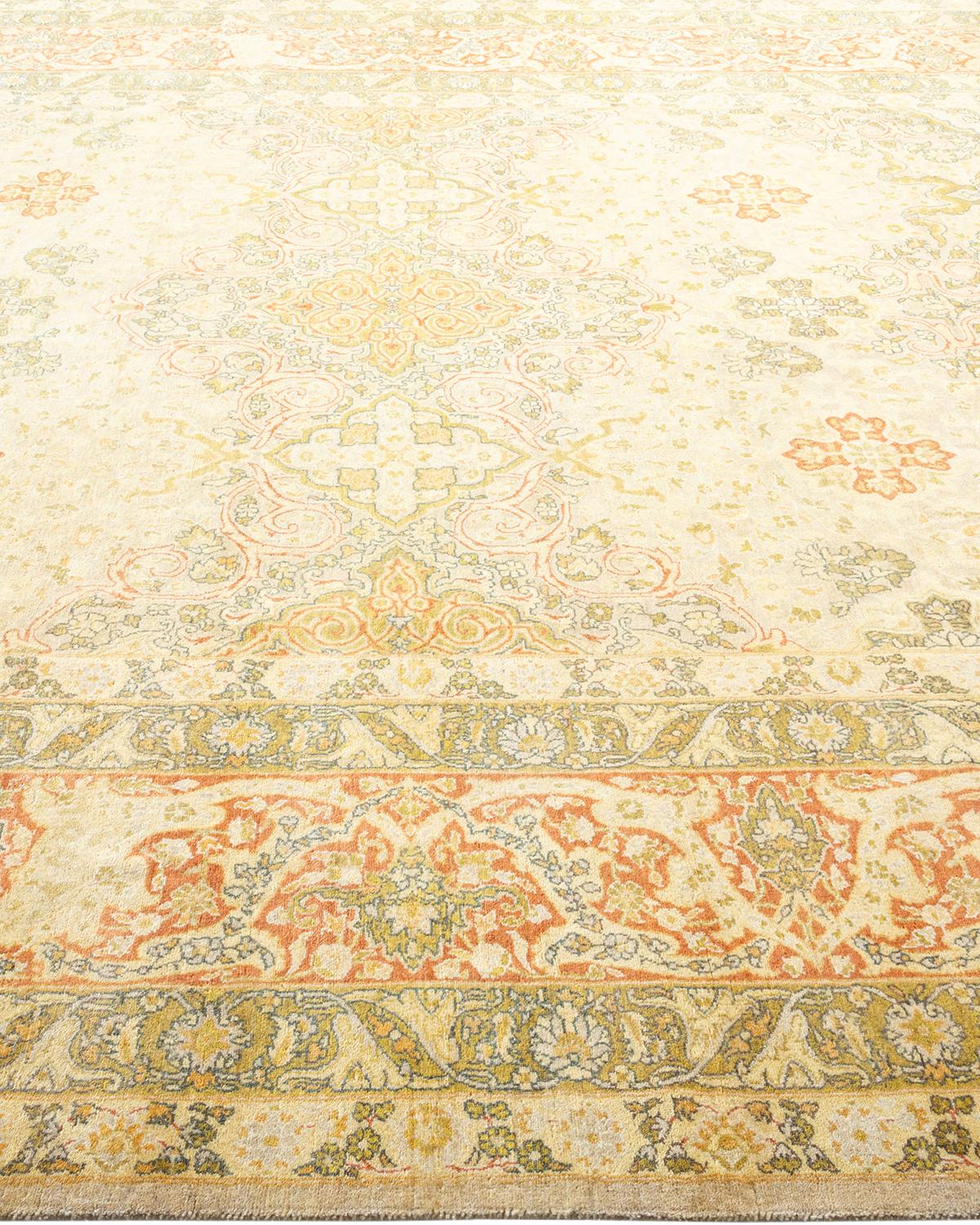 Tapis traditionnel ivoire Mogul unique en son genre fabriqué à la main Neuf - En vente à Norwalk, CT