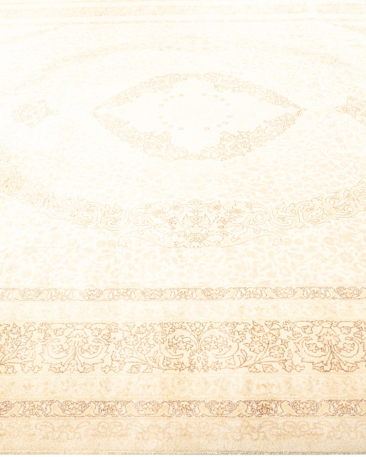 Tapis traditionnel ivoire Mogul unique en son genre fabriqué à la main Neuf - En vente à Norwalk, CT