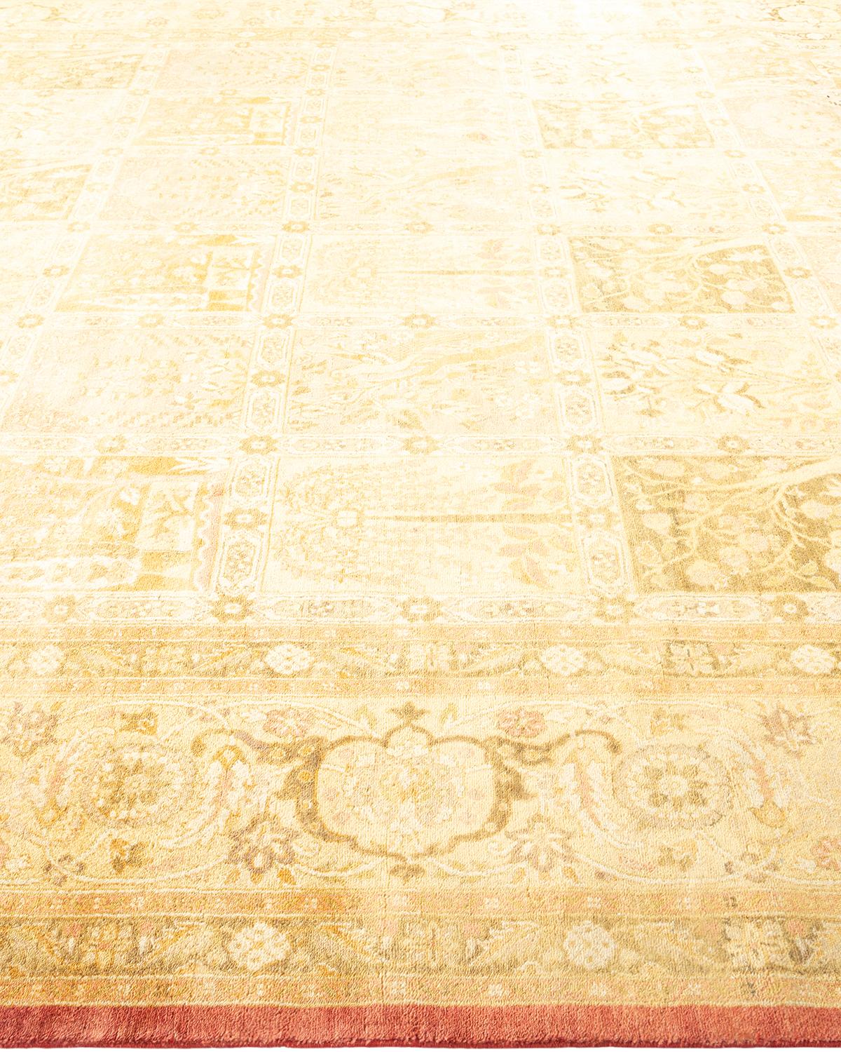 Alfombra tradicional única Hand Made Mogul Marfil en Nuevo estado para la venta en Norwalk, CT