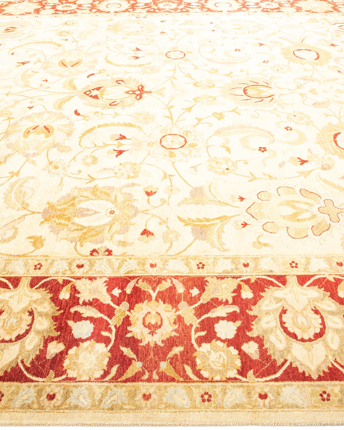 Tapis traditionnel Mogul ivoire unique en son genre fabriqué à la main Neuf - En vente à Norwalk, CT