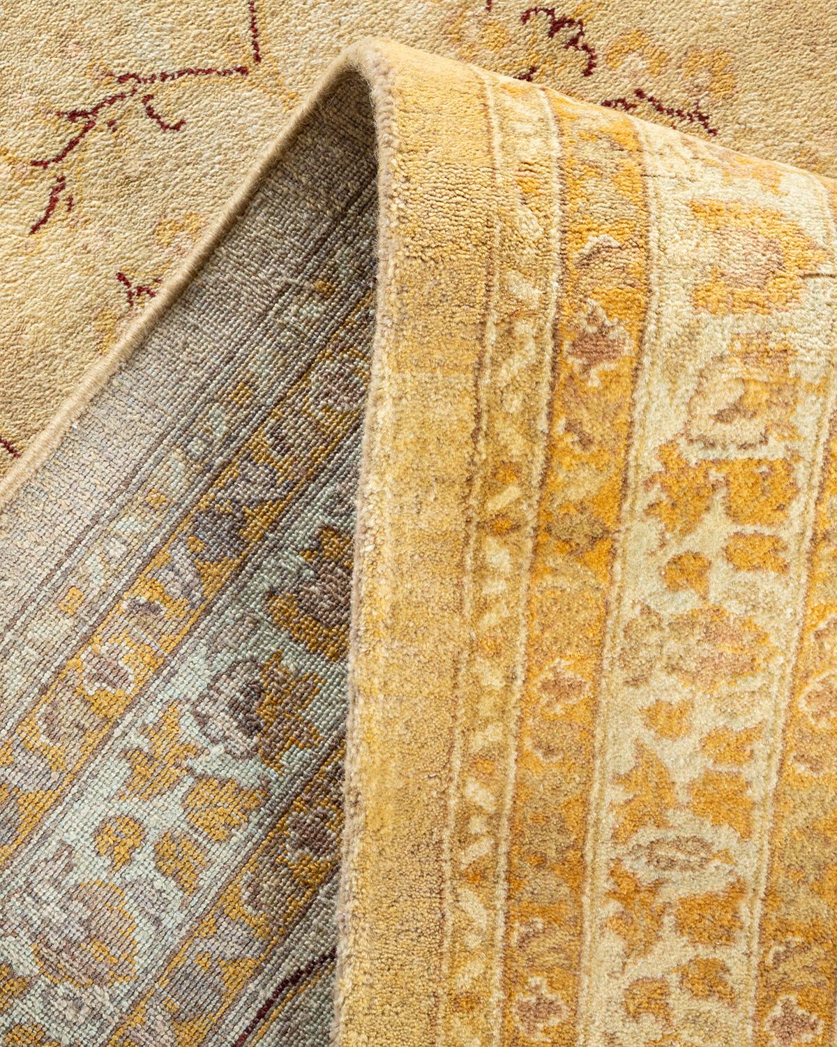 Alfombra tradicional única Hand Made Mogul marfil Pakistaní en venta