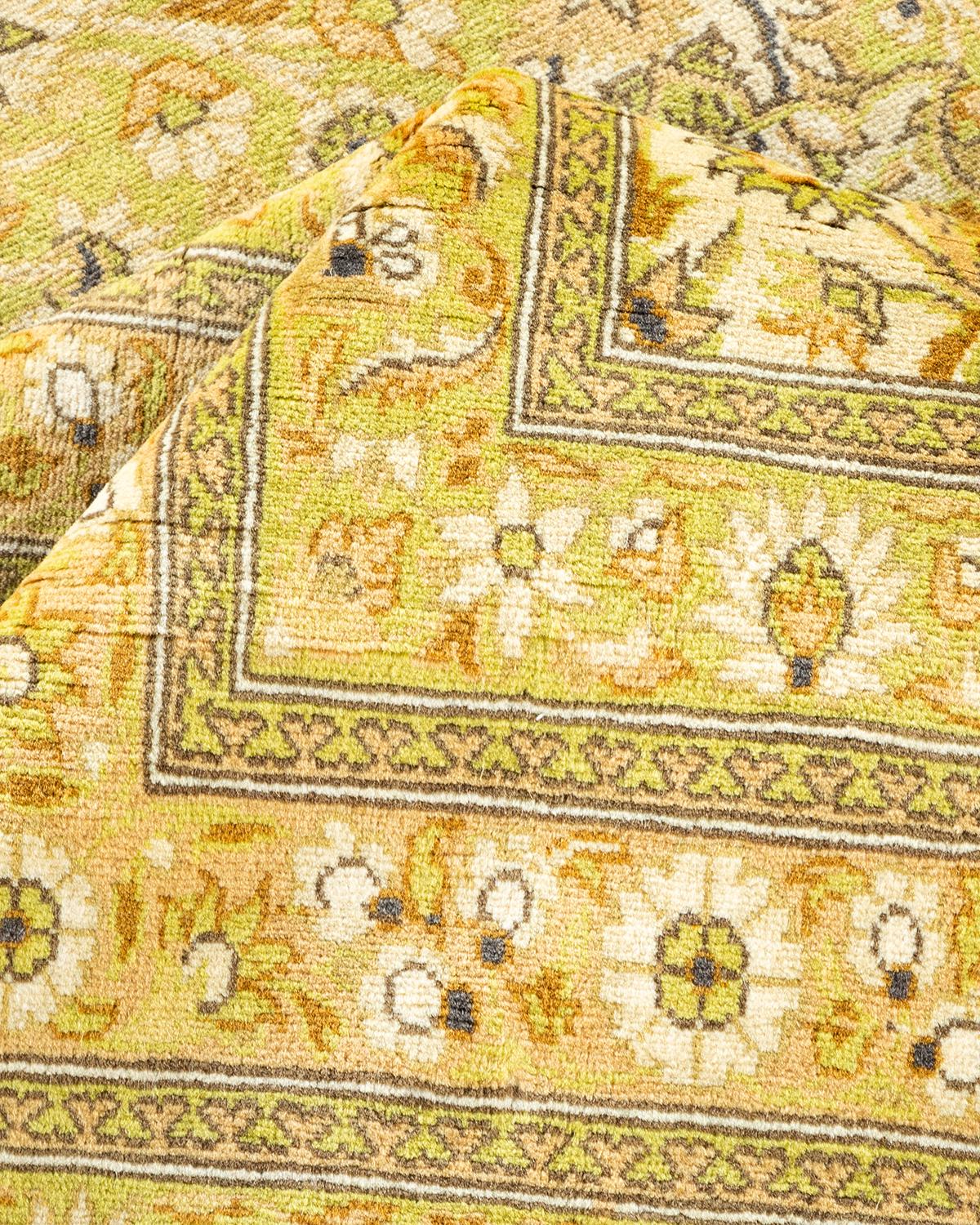 Die Teppiche der Mogul-Kollektion bringen mit ihren zurückhaltenden Farben und Allover-Mustern zeitlose Eleganz in jeden Raum. Beeinflusst von einem Spektrum türkischer, indischer und persischer Designs, lassen die Kunsthandwerker, die diese