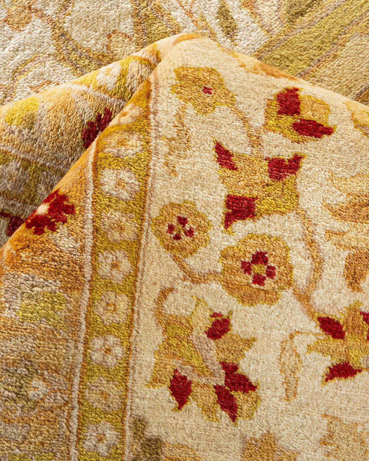 Autre Tapis traditionnel ivoire Mogul unique en son genre fabriqué à la main en vente
