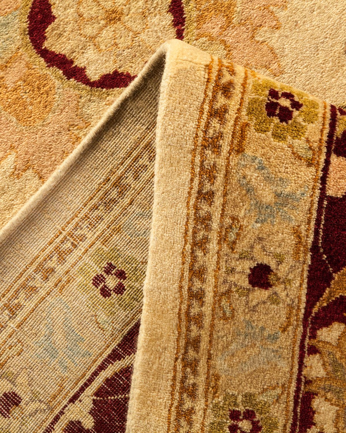 Alfombra tradicional única Hand Made Mogul marfil Pakistaní en venta