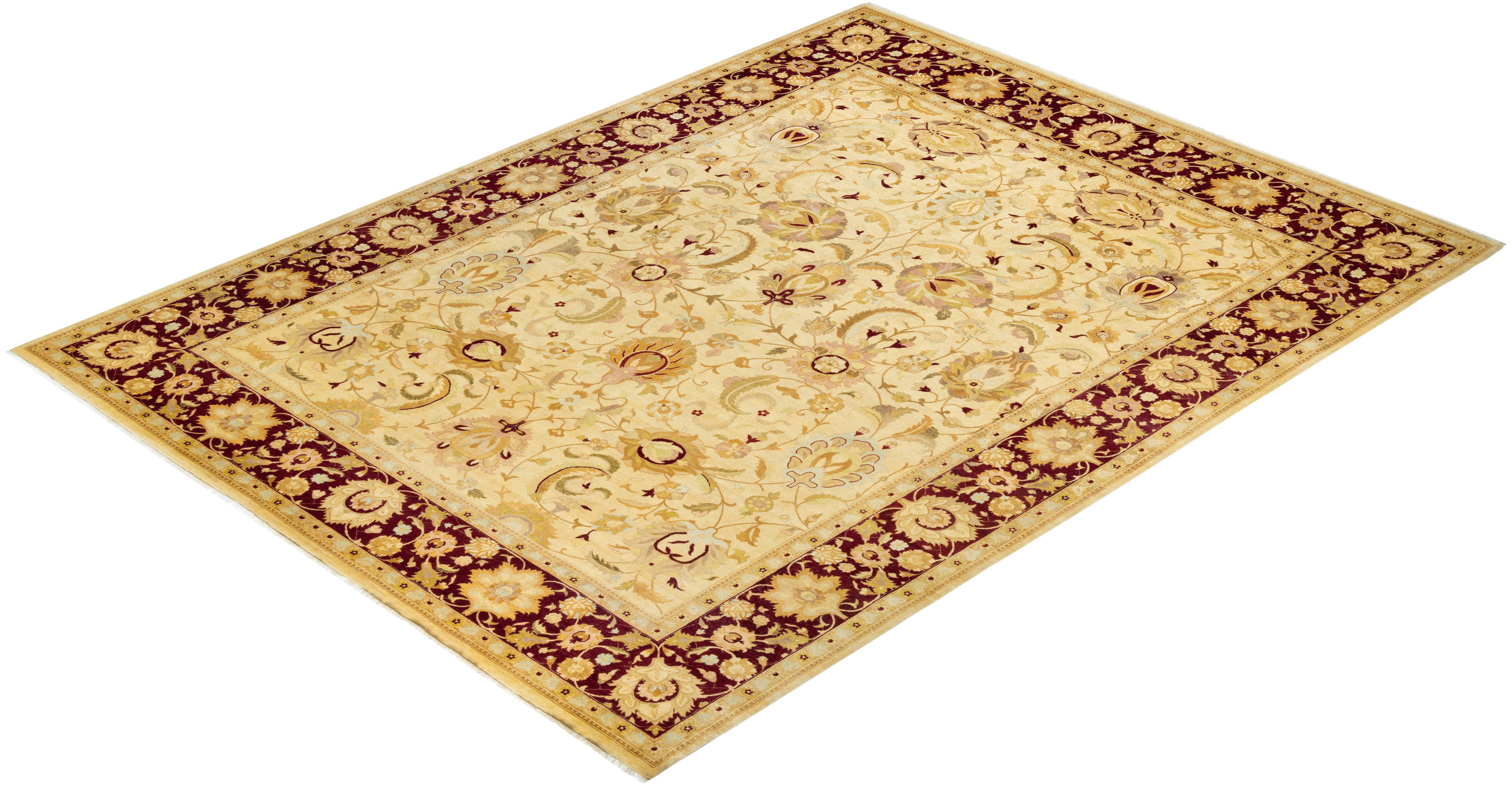 Avec leurs palettes discrètes et leurs motifs à l'envers, les tapis de la collection Mogul apporteront une sophistication intemporelle à n'importe quelle pièce. Influencés par un éventail de motifs turcs, indiens et persans, les artisans qui tissent