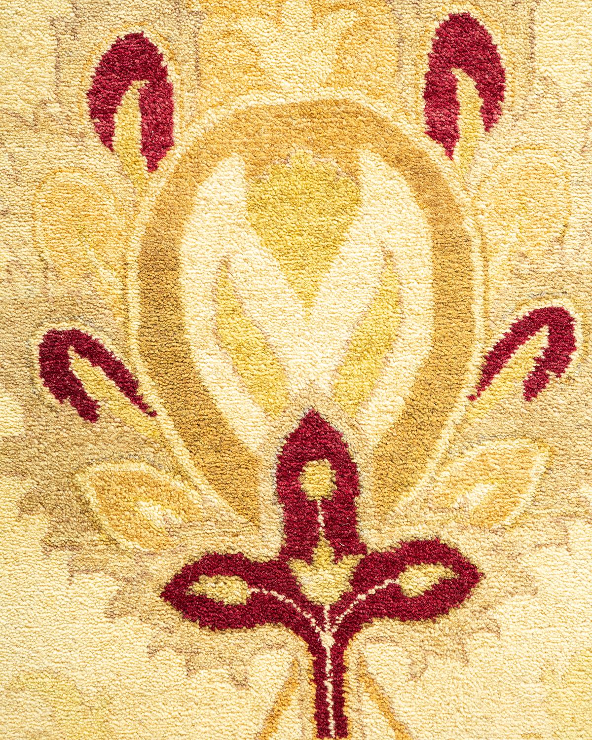 XXIe siècle et contemporain Tapis traditionnel ivoire Mogul unique en son genre fabriqué à la main en vente