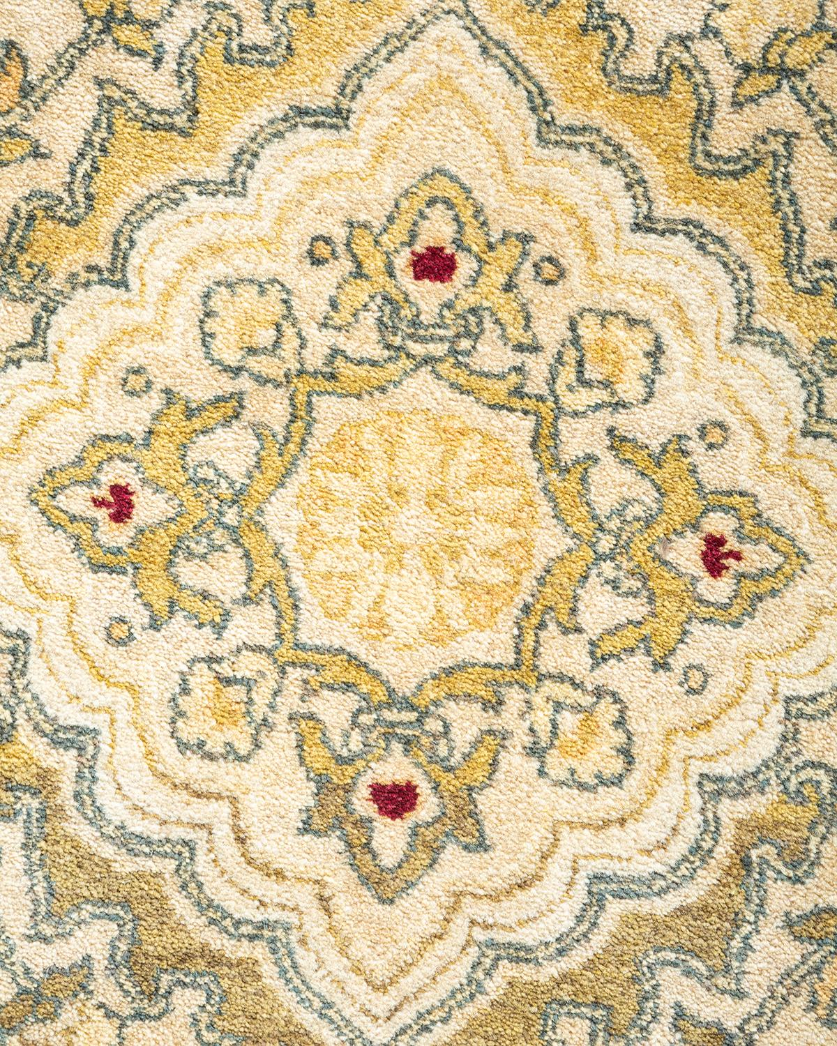 XXI secolo e contemporaneo Tappeto tradizionale Mogul Ivory, unico nel suo genere, realizzato a mano in vendita