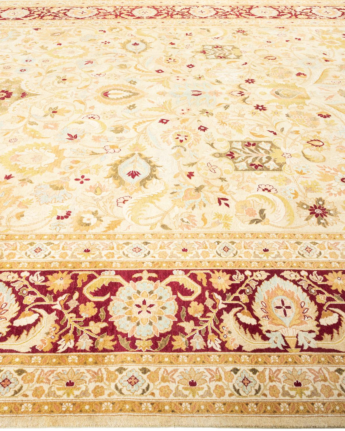 One-of-a-kind Hand Made Traditional Mogul Ivory Area Rug In New Condition For Sale In Norwalk, CT