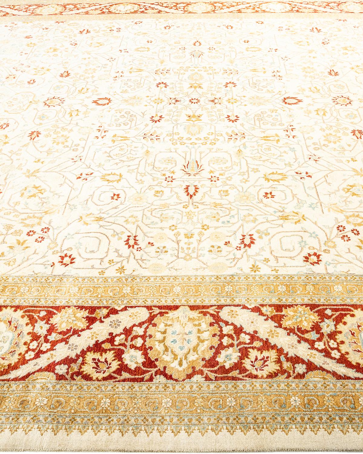Tappeto tradizionale Mogul Ivory, unico nel suo genere, realizzato a mano In condizioni Nuovo in vendita a Norwalk, CT