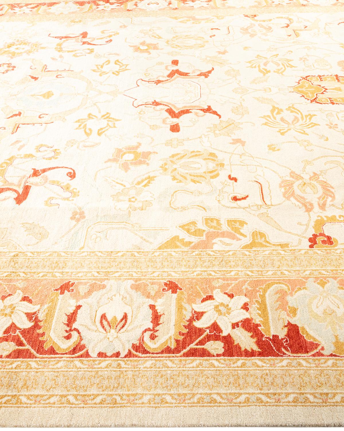 XXI secolo e contemporaneo Tappeto tradizionale Mogul Ivory, unico nel suo genere, realizzato a mano in vendita