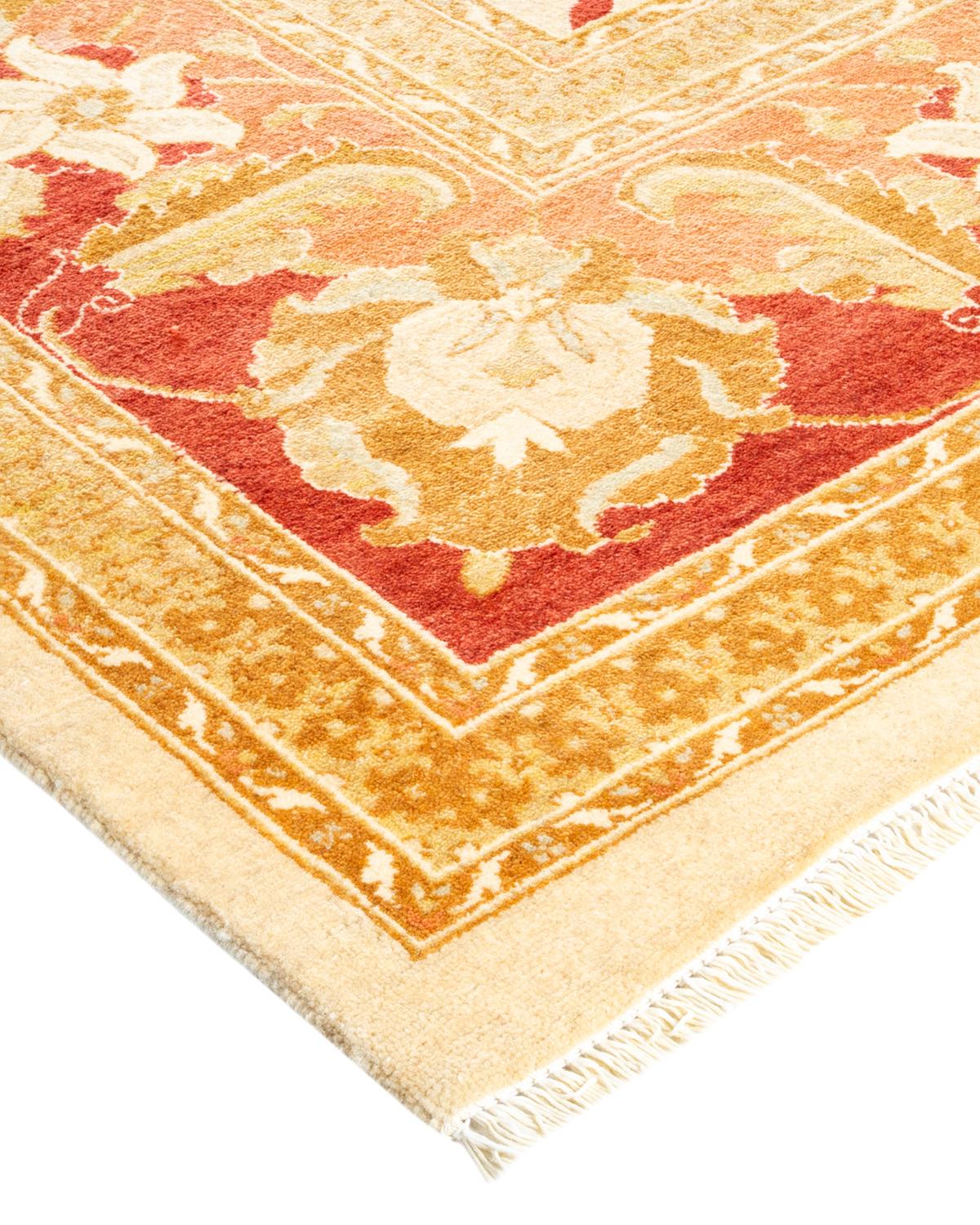 Tappeto tradizionale Mogul Ivory, unico nel suo genere, realizzato a mano in vendita 1
