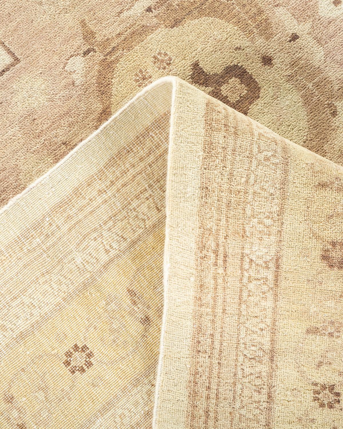 Alfombra tradicional única Hand Made Mogul Marfil Pakistaní en venta