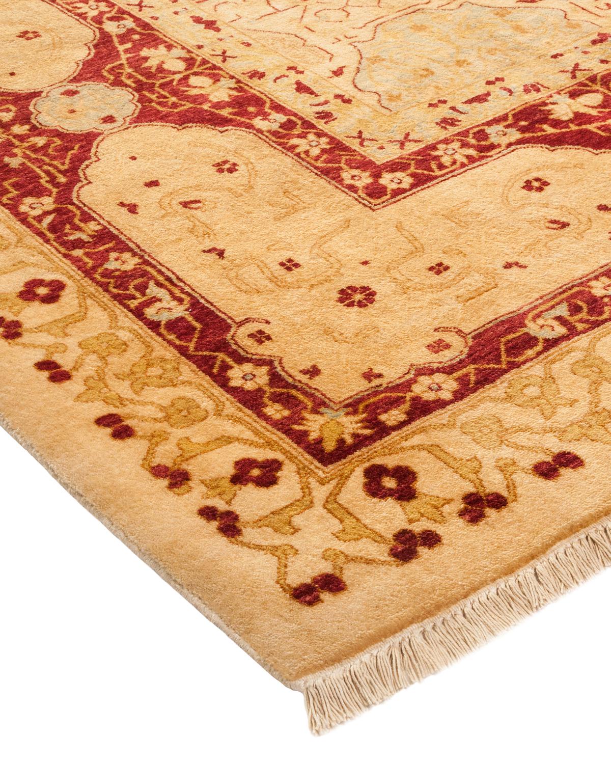 Avec leurs palettes discrètes et leurs motifs en relief, les tapis de la collection Mogul apporteront une sophistication intemporelle à toutes les pièces. Influencés par un éventail de motifs turcs, indiens et persans, les artisans qui tissent à la
