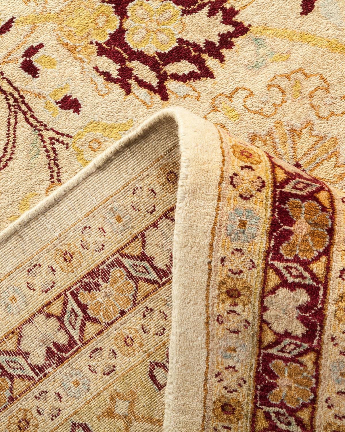 Pakistanais Tapis traditionnel Mogul ivoire, unique en son genre, fait à la main en vente