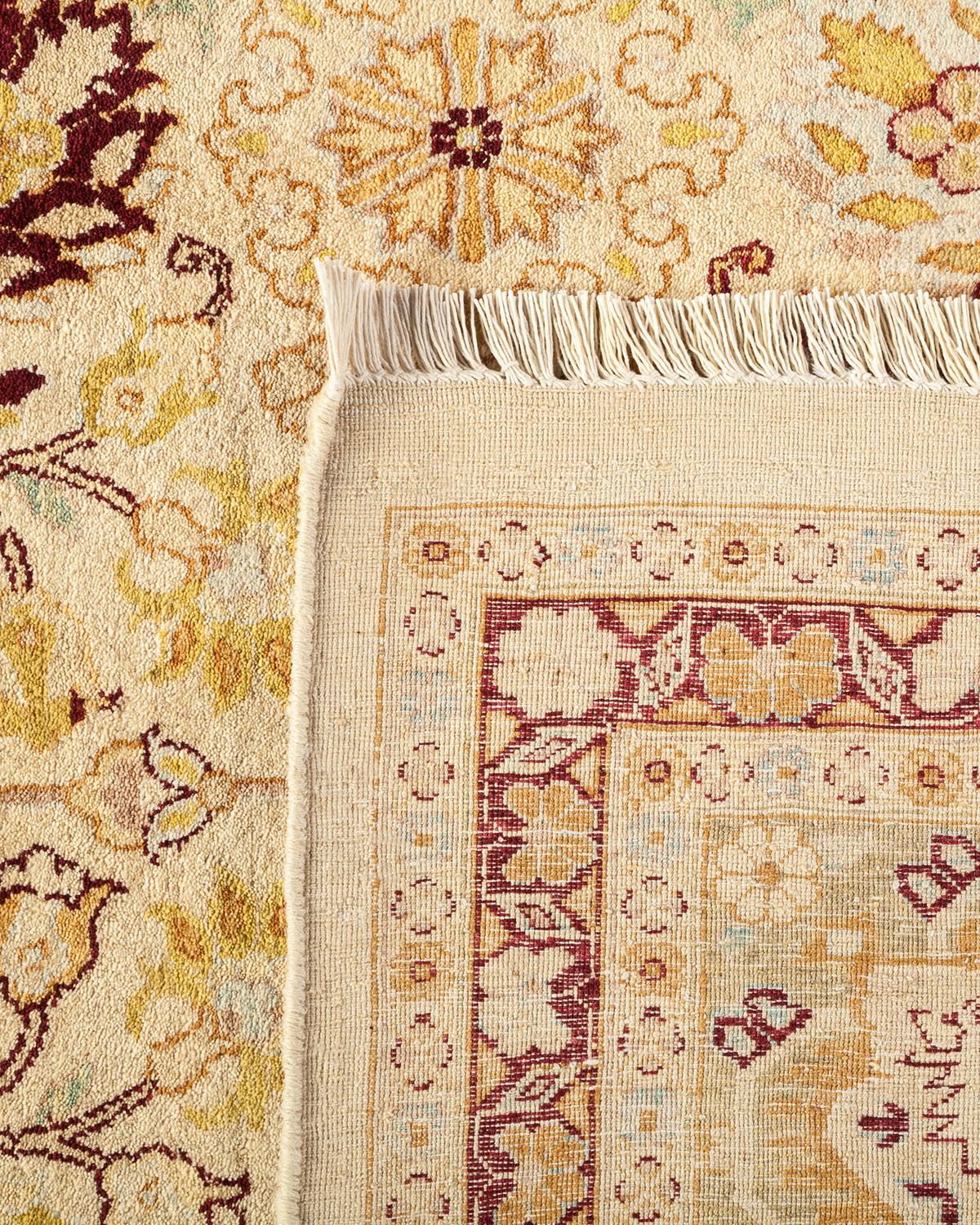 Noué à la main Tapis traditionnel Mogul ivoire, unique en son genre, fait à la main en vente